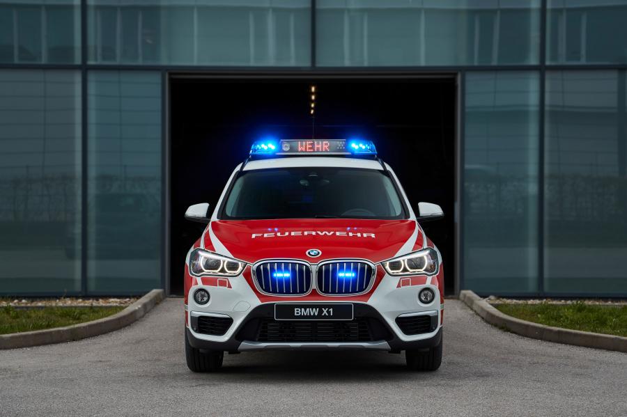  BMW X1 xDrive18d Feuerwehr KdoW (F48) 2019 года  (фото 12 из 14)